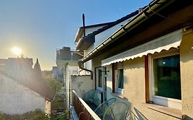RelaxStay - Stilvolle Wohnung mit Balkon - ruhig&nahe Heidelberg